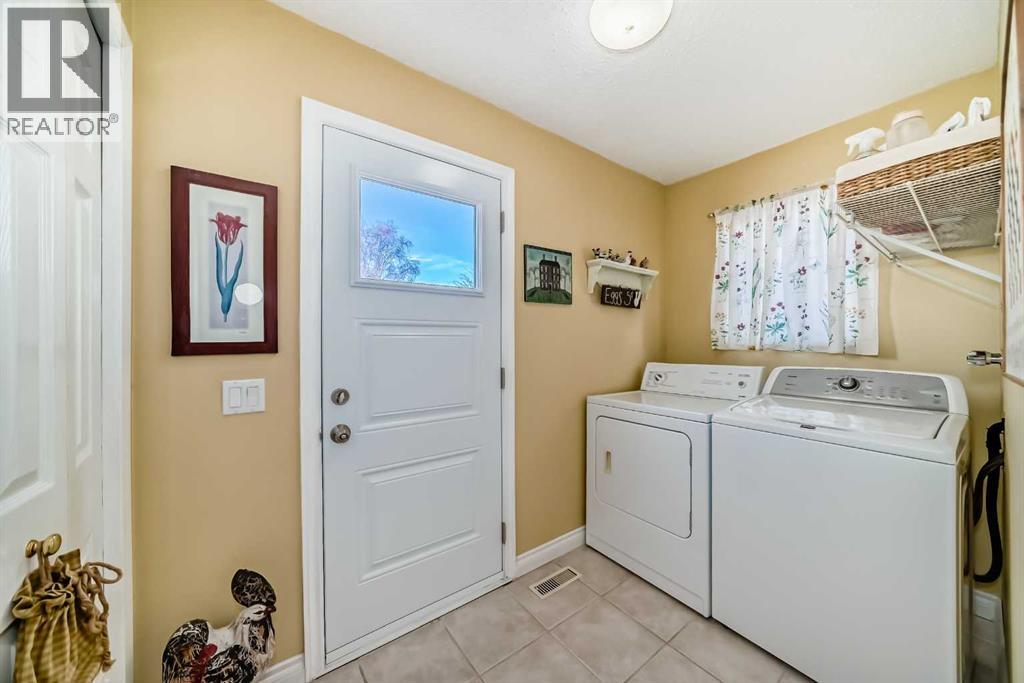 Single Family House for Sale in  Dalcastle Crescent NW Dalhousie Calgary 