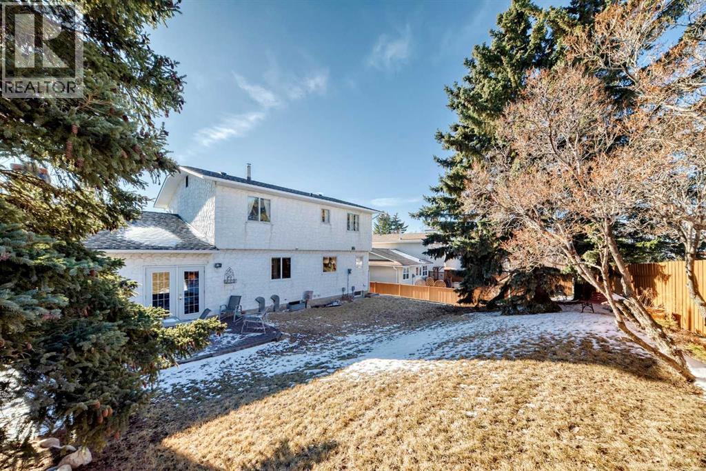 Single Family House for Sale in  Dalcastle Crescent NW Dalhousie Calgary 