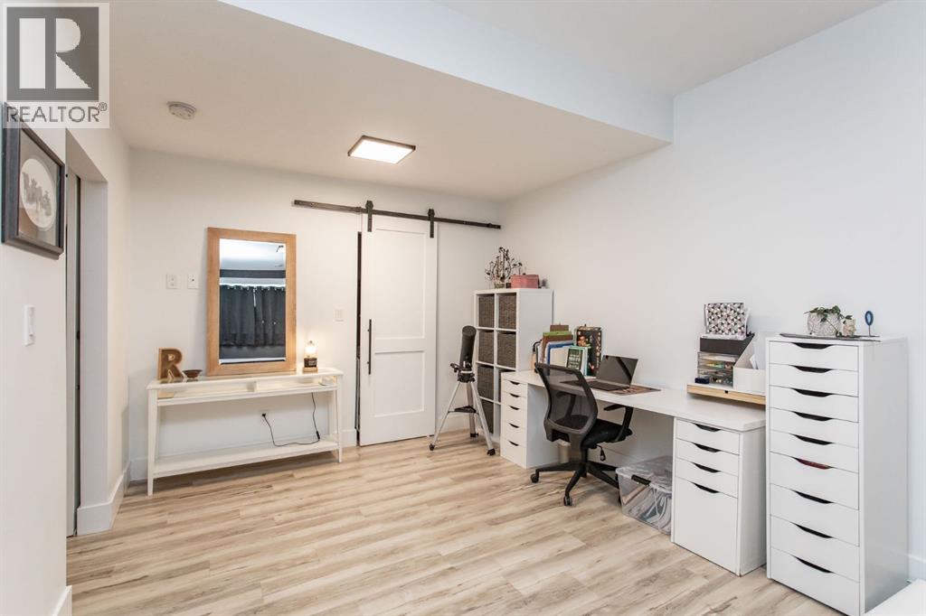 5007 35 Street, Sylvan Lake