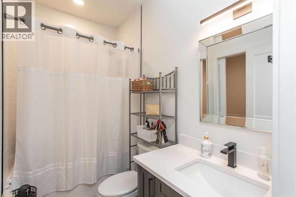 5007 35 Street, Sylvan Lake