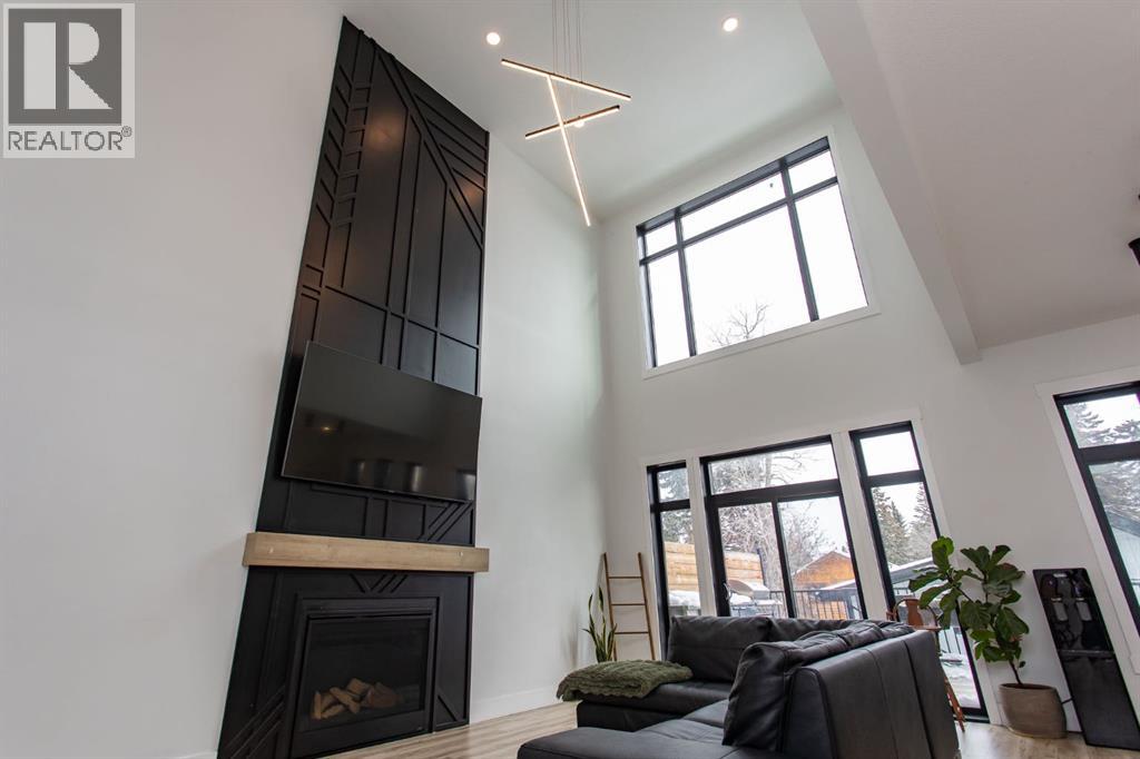 5007 35 Street, Sylvan Lake