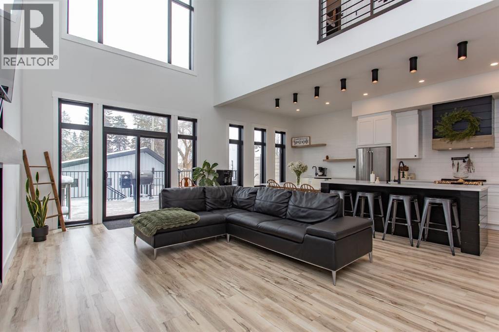 5007 35 Street, Sylvan Lake