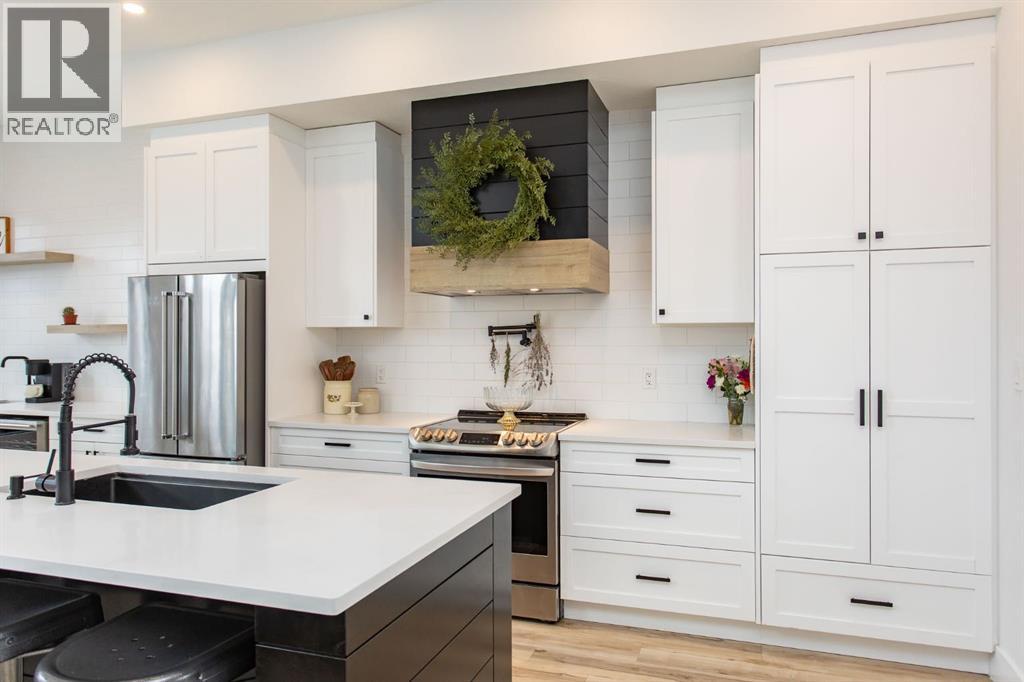 5007 35 Street, Sylvan Lake