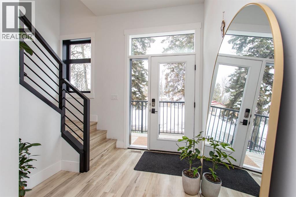 5007 35 Street, Sylvan Lake