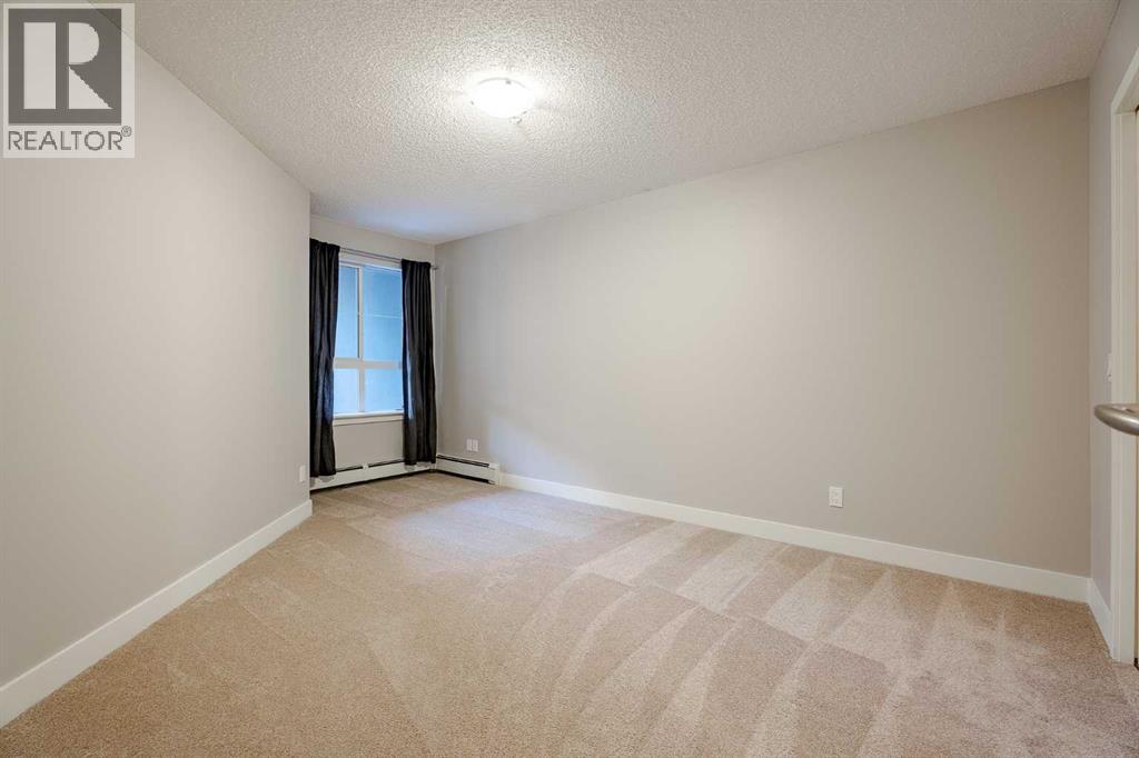 Single Family House for Sale in   Richard Court SW Lincoln Park Calgary 