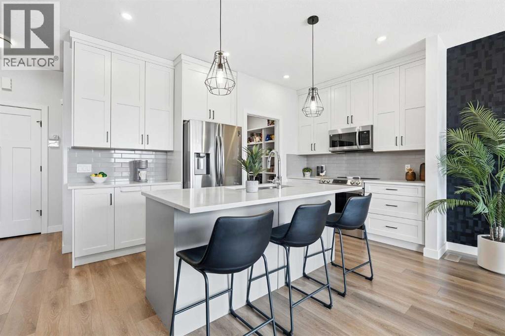 376 Fireside Way, Cochrane