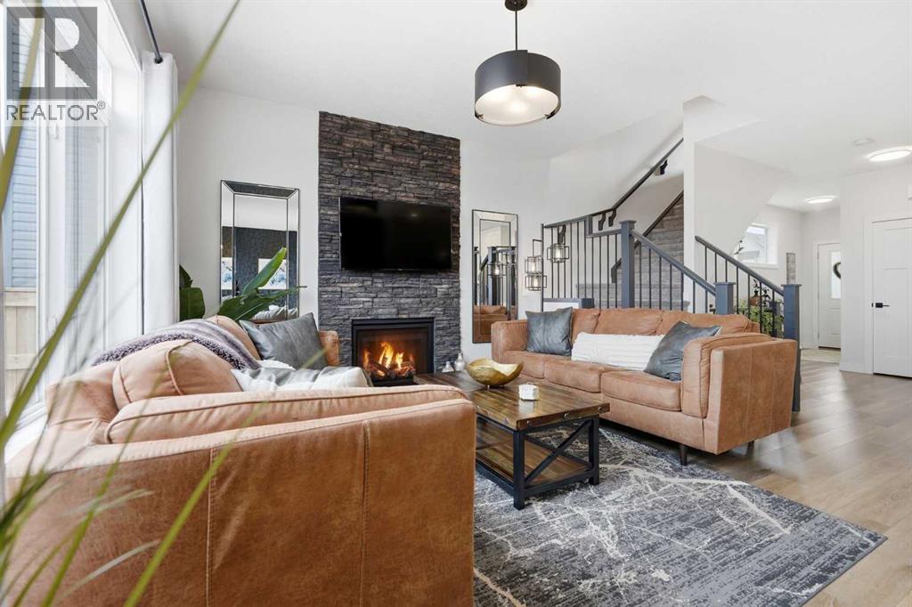 376 Fireside Way, Cochrane