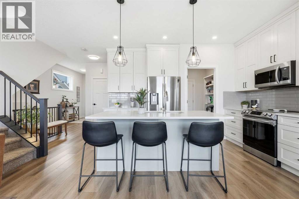 376 Fireside Way, Cochrane