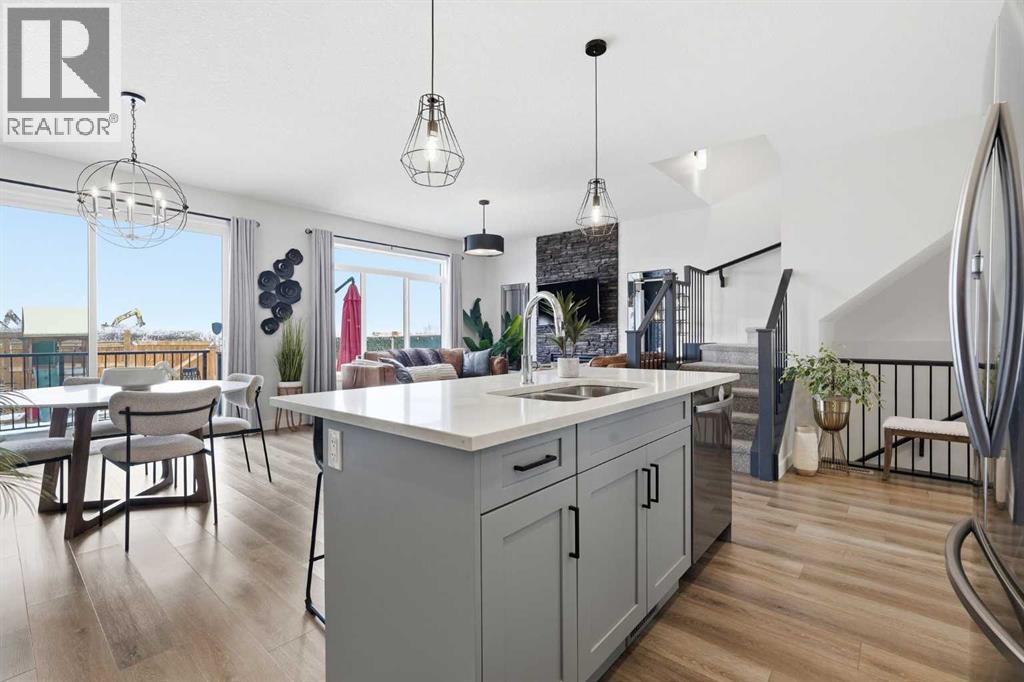 376 Fireside Way, Cochrane