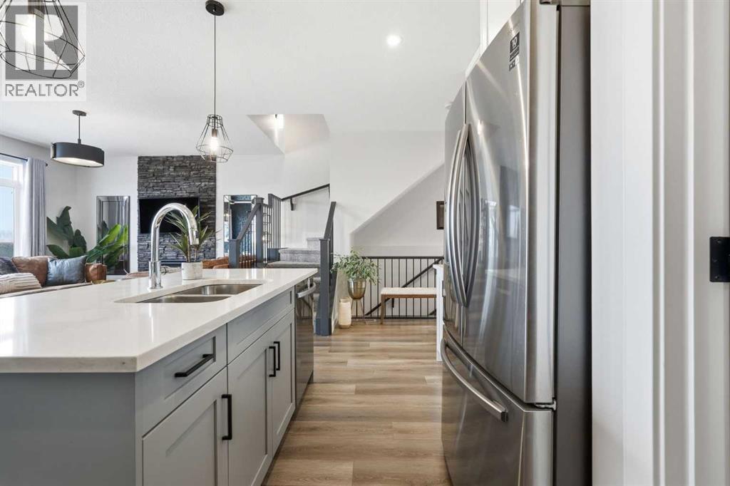 376 Fireside Way, Cochrane