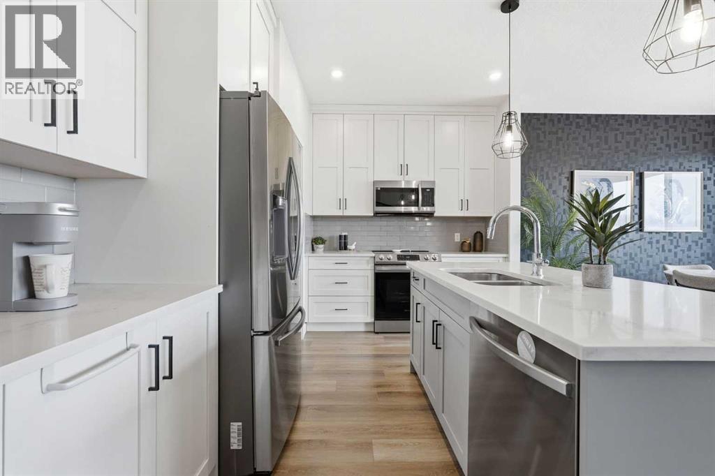 376 Fireside Way, Cochrane