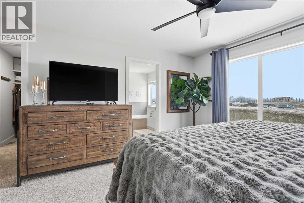 376 Fireside Way, Cochrane