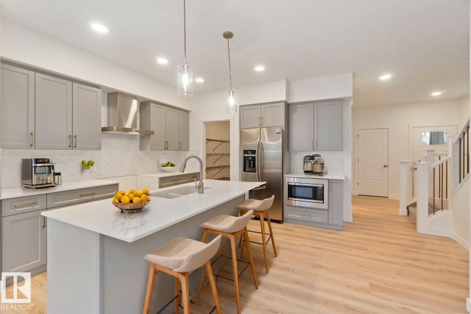 2503 194 ST NW - 11