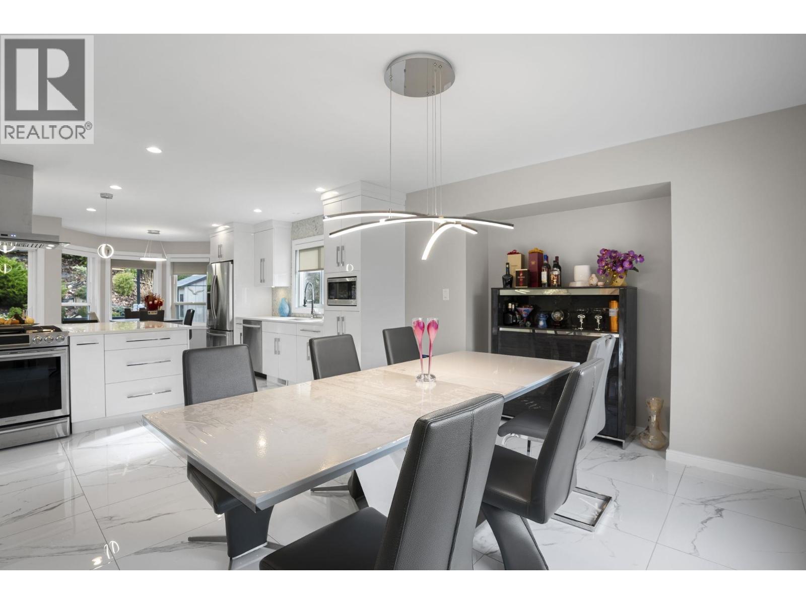 2268 NACHT AVENUE, Port Coquitlam