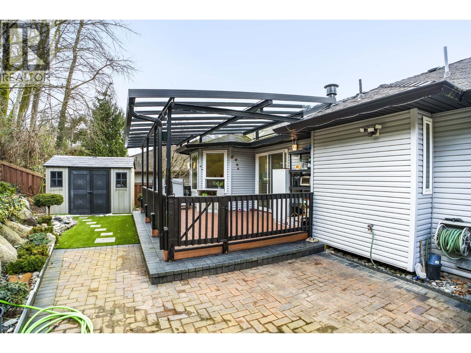 2268 NACHT AVENUE, Port Coquitlam