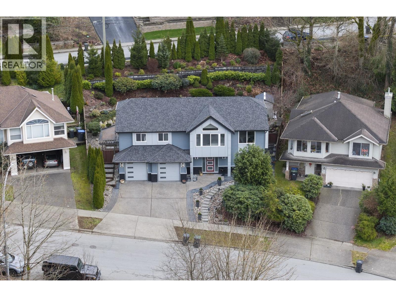 2268 NACHT AVENUE, Port Coquitlam
