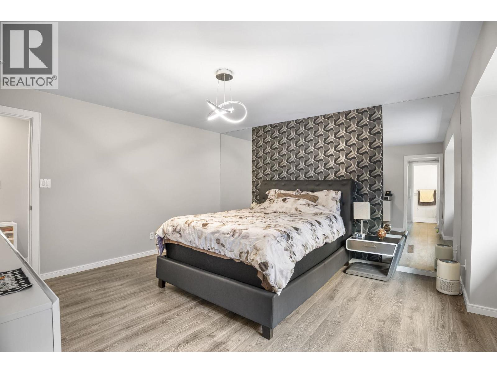 2268 NACHT AVENUE, Port Coquitlam
