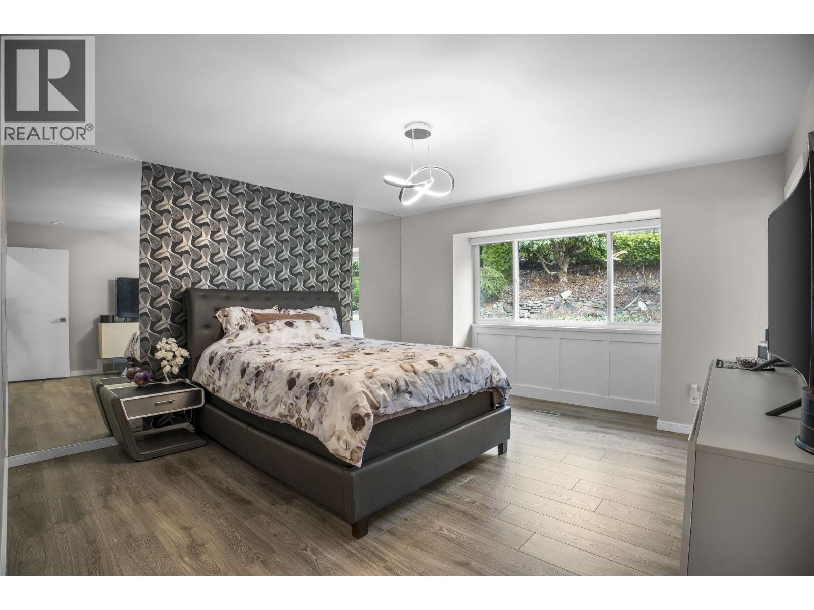 2268 NACHT AVENUE, Port Coquitlam
