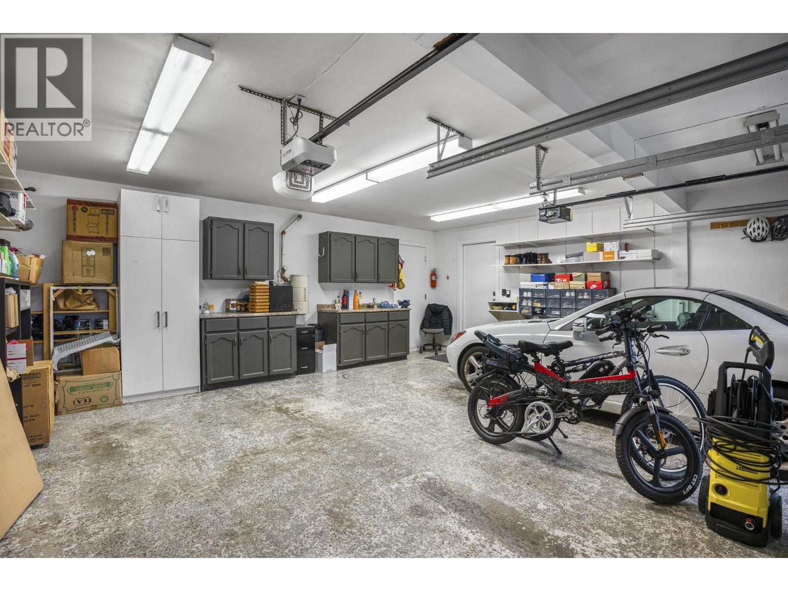 2268 NACHT AVENUE, Port Coquitlam
