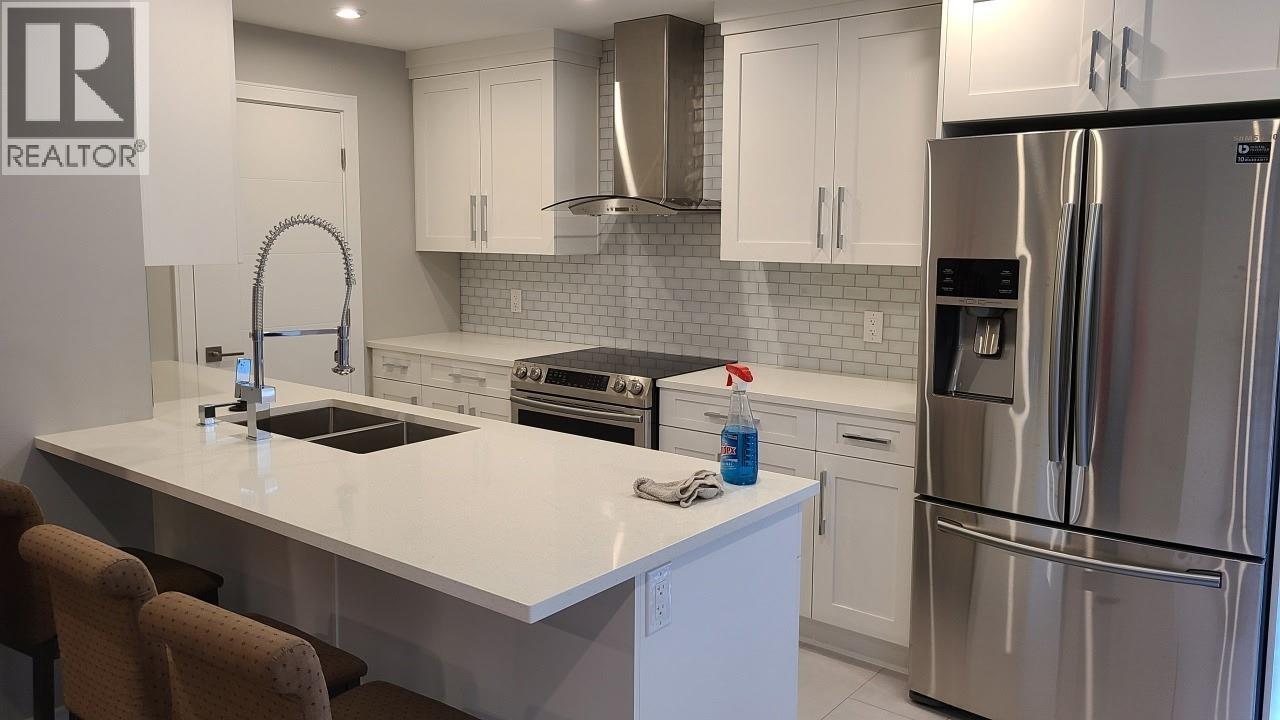 2268 NACHT AVENUE, Port Coquitlam