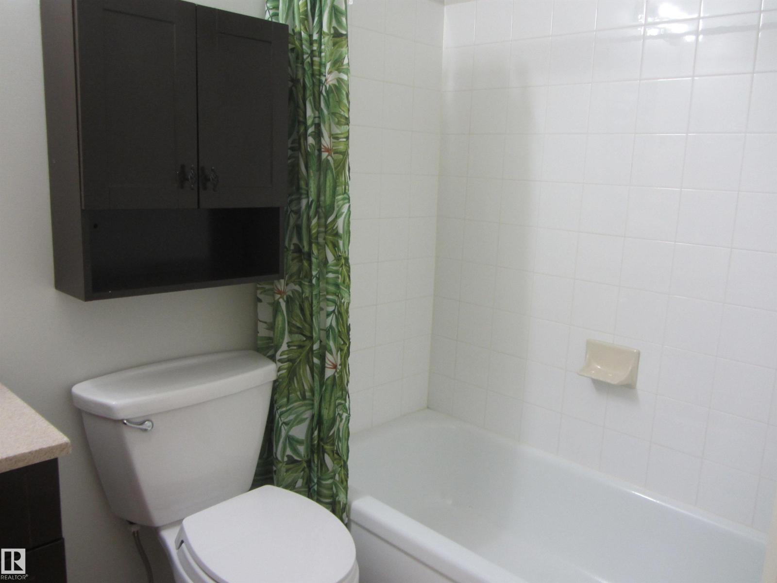 #1007 11307 99 AV NW - 18