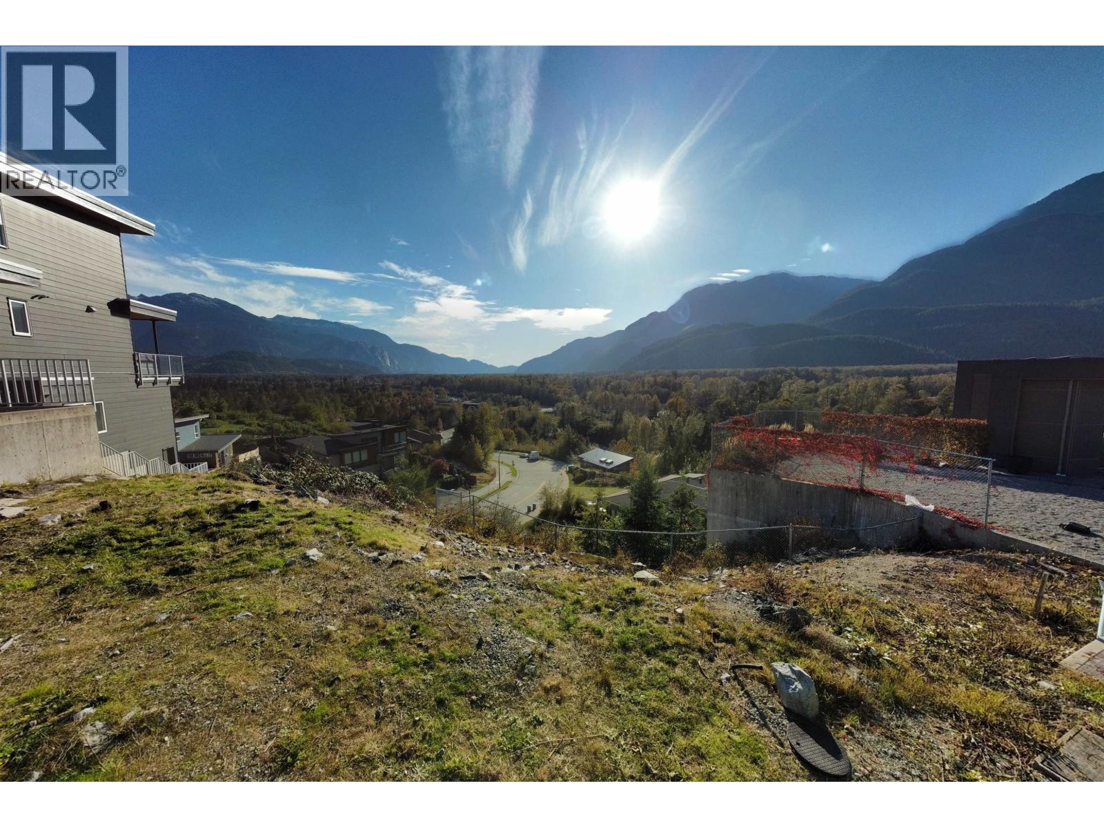 41331 HORIZON DRIVE, Squamish
