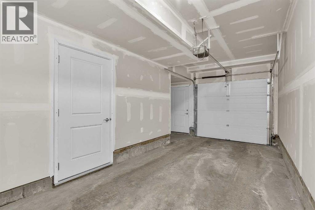 #363 301 REDSTONE BOULEVARD NE - 34