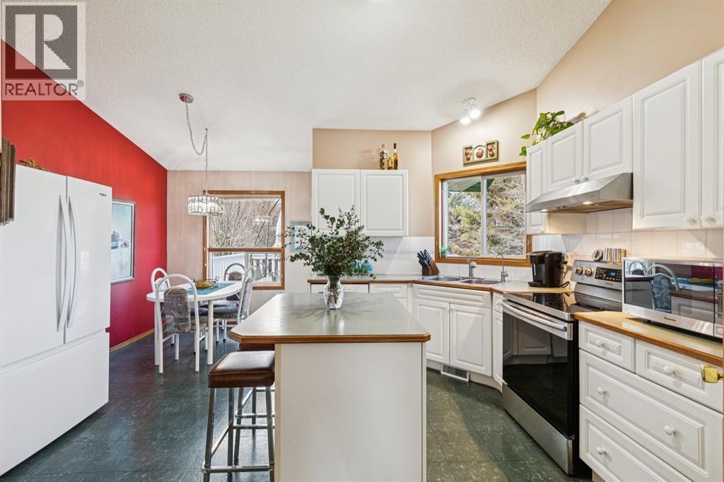 2 Bow Place, Cochrane