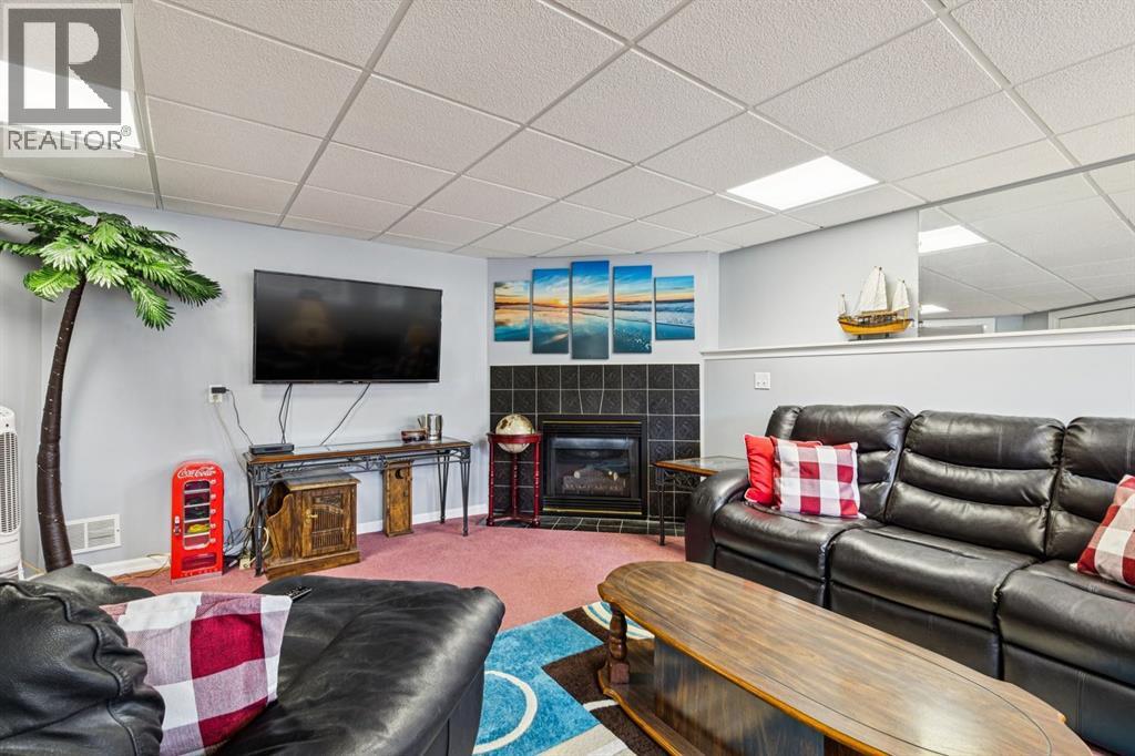 2 Bow Place, Cochrane