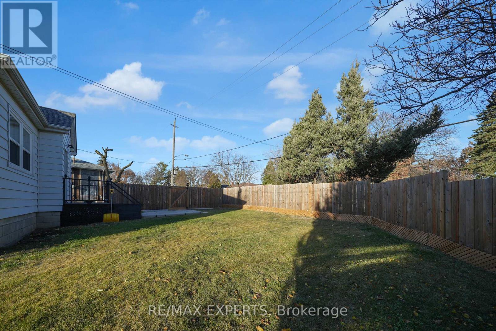 4 LARCHMERE AVENUE - 4