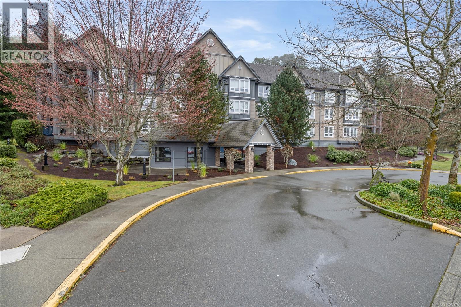 #406 1620 TOWNSITE RD - Image 2