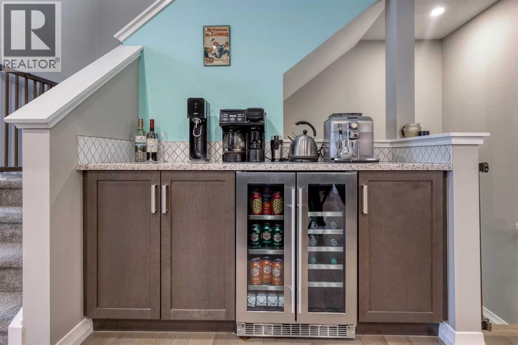 196 Riviera Way, Cochrane