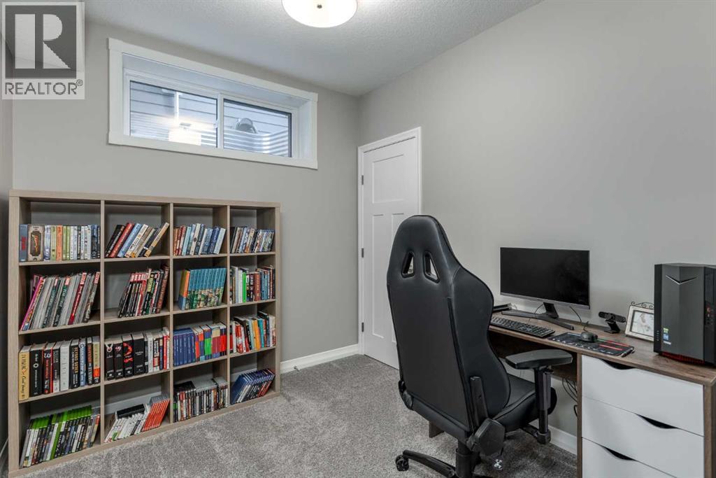 196 Riviera Way, Cochrane