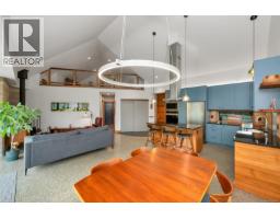 Living room - 2689 Anderson Rd, Sooke, BC V9Z1G2 Photo 11