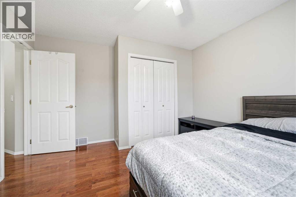 Single Family House for Sale in  Hampstead Gardens NW Hamptons Calgary 