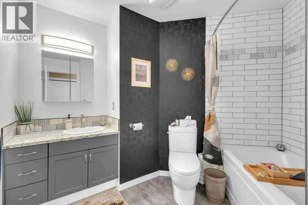 4904 43 Street, Ponoka