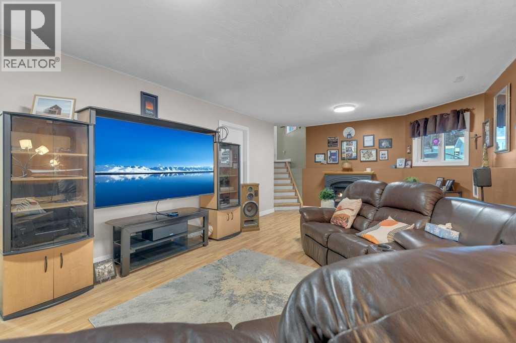 4904 43 Street, Ponoka