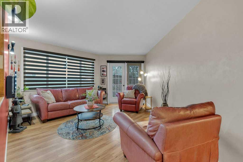 4904 43 Street, Ponoka