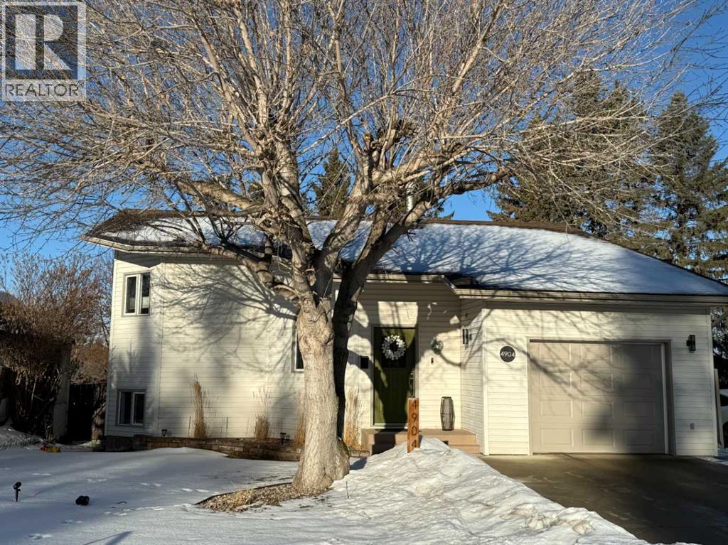 4904 43 Street, Ponoka