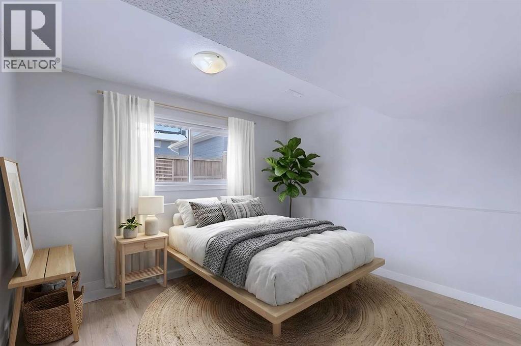 Single Family House Bi-level for Sale in  Bedford Drive NE Beddington Heights Calgary 