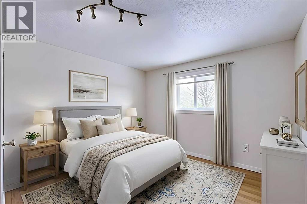 Single Family House Bi-level for Sale in  Bedford Drive NE Beddington Heights Calgary 