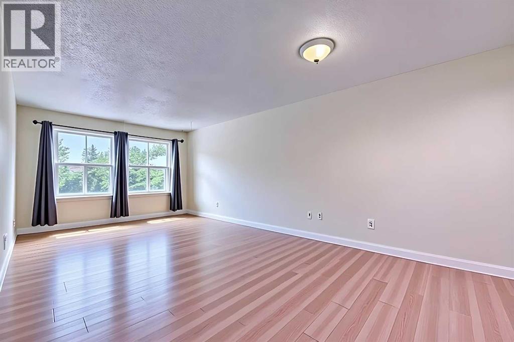 Single Family House Bi-level for Sale in  Bedford Drive NE Beddington Heights Calgary 