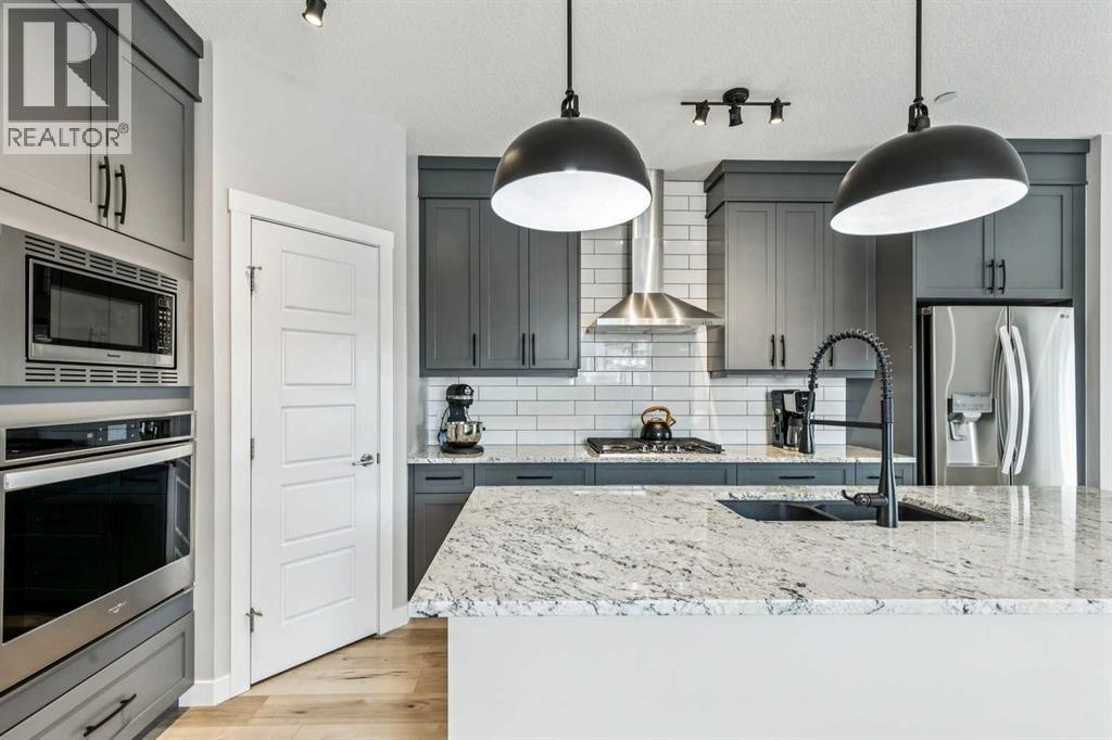 Single Family House for Sale in  Lucas Avenue NW Livingston Calgary 