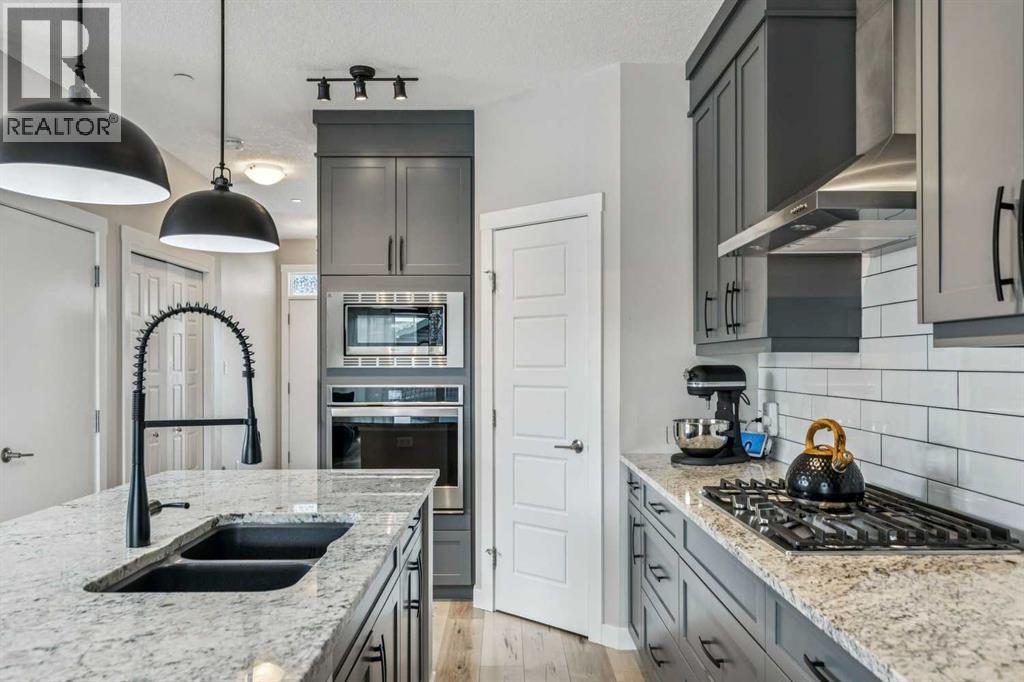 Single Family House for Sale in  Lucas Avenue NW Livingston Calgary 