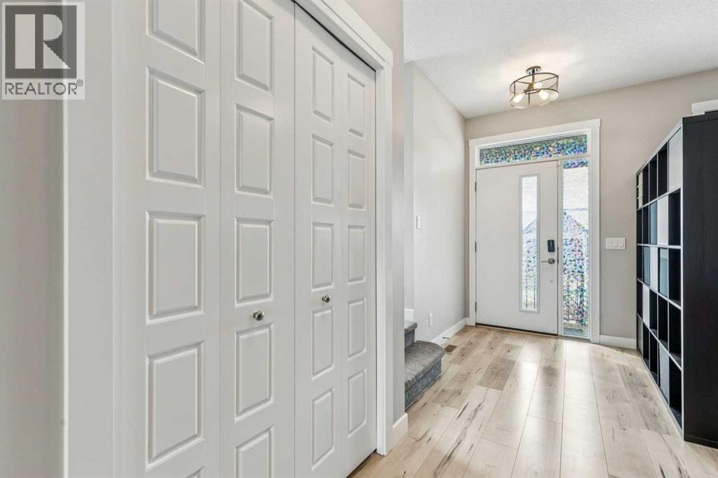 Single Family House for Sale in  Lucas Avenue NW Livingston Calgary 