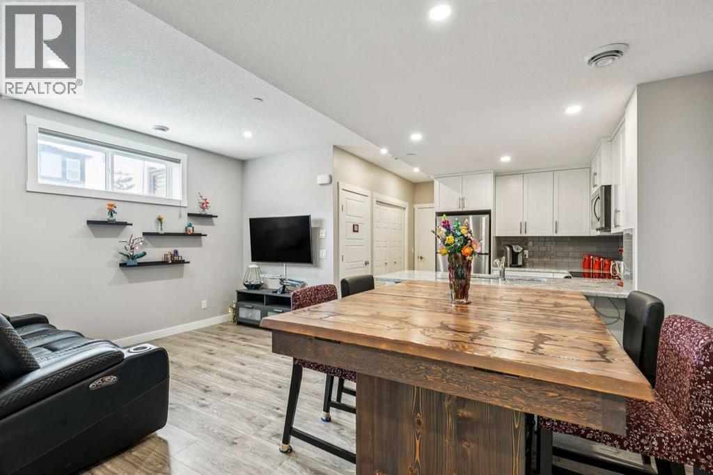 Single Family House for Sale in  Lucas Avenue NW Livingston Calgary 