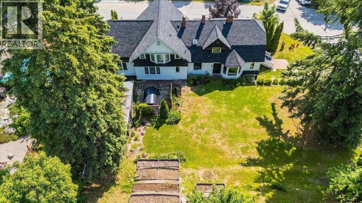  1345 Spokane Street, Rossland