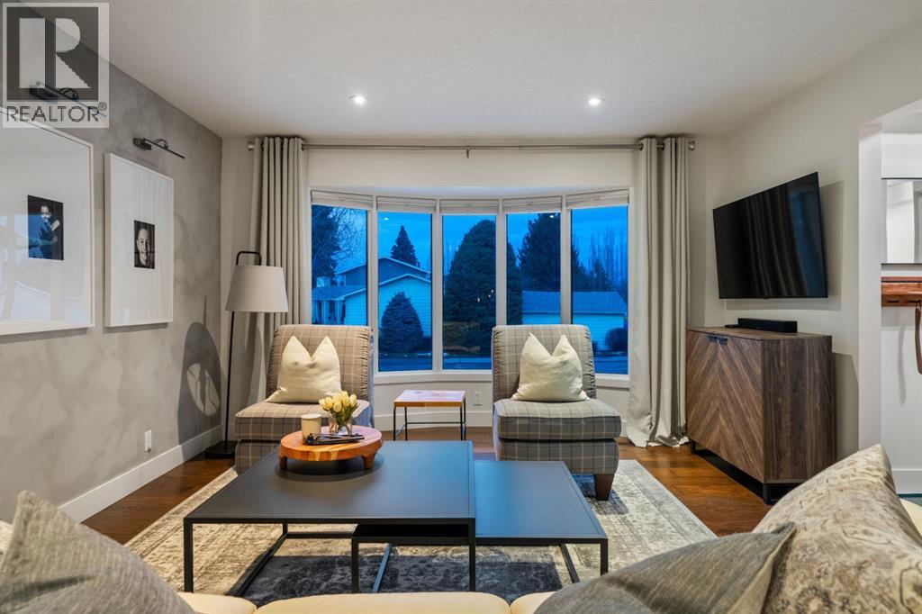 Single Family House for Sale in  Lake Crimson Close SE Lake Bonavista Calgary 