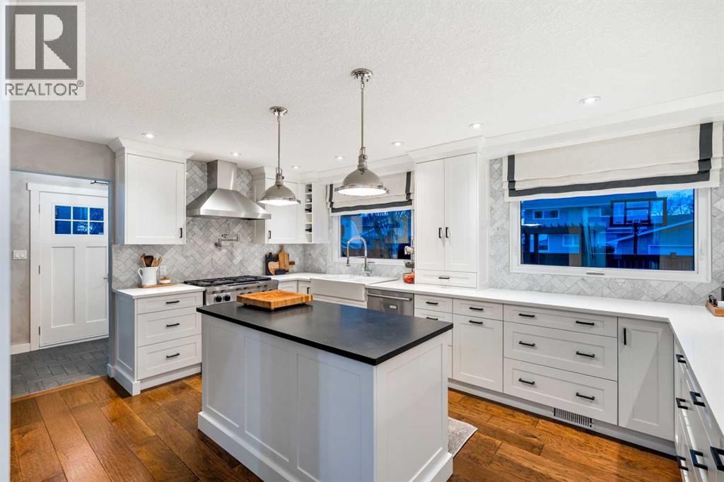 Single Family House for Sale in  Lake Crimson Close SE Lake Bonavista Calgary 