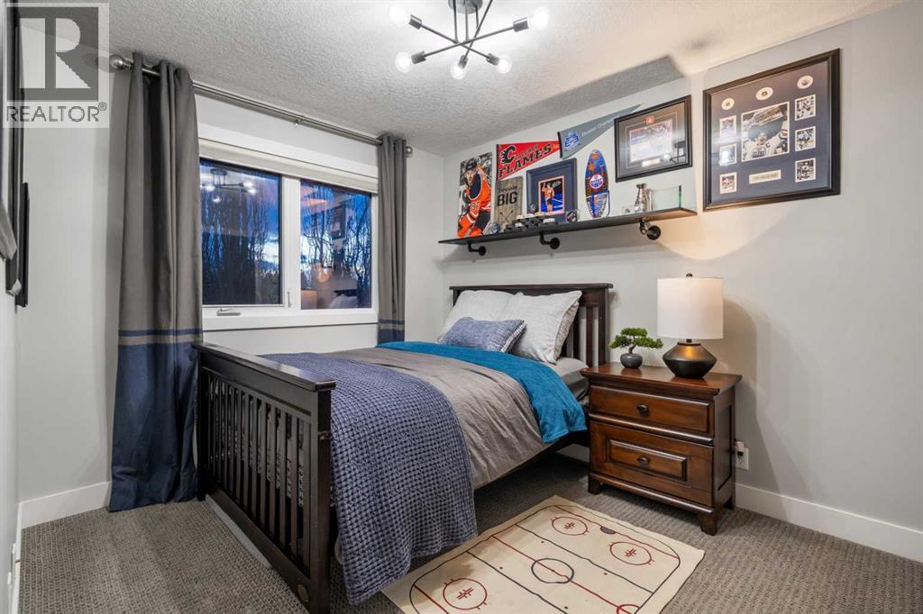 Single Family House for Sale in  Lake Crimson Close SE Lake Bonavista Calgary 